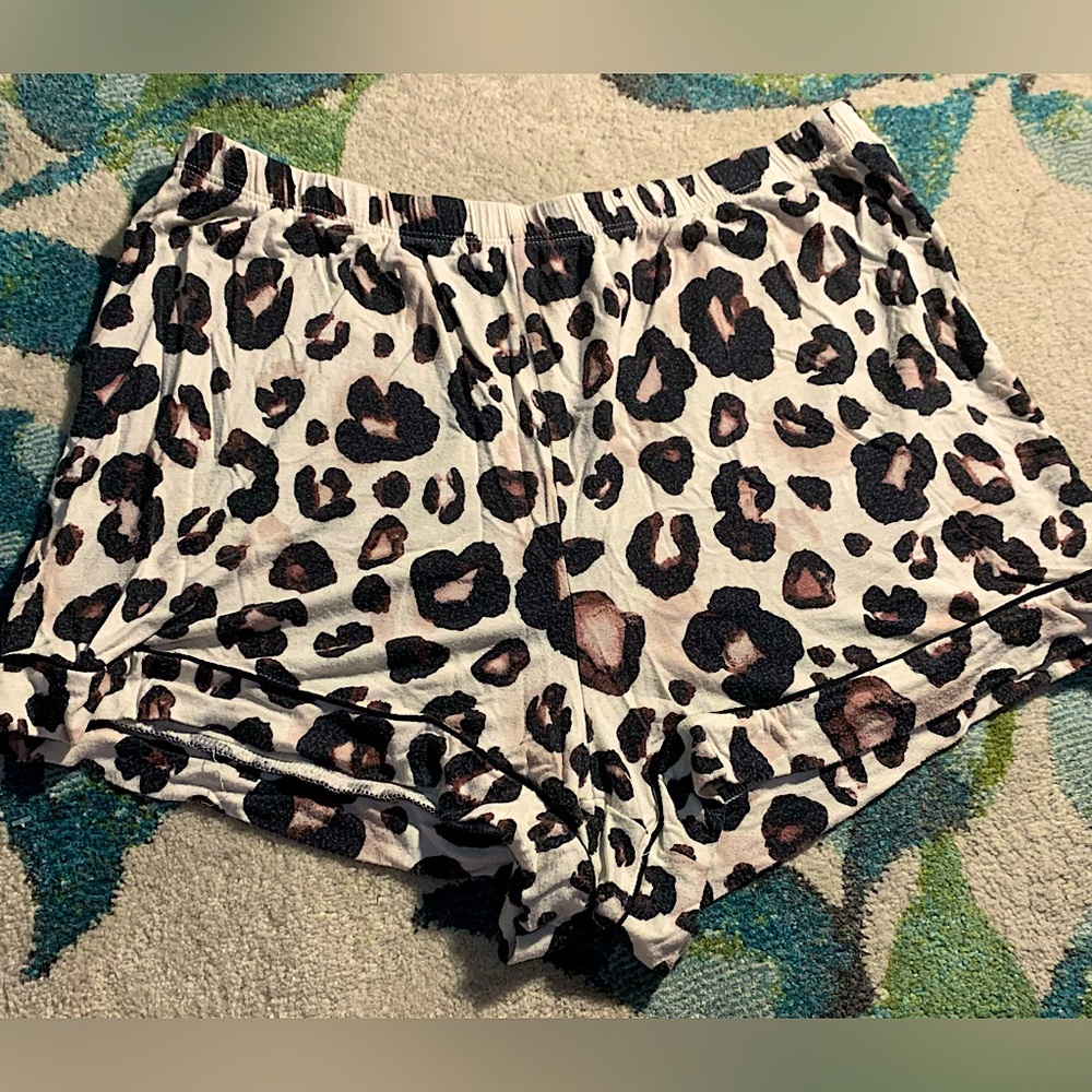 Stars above sleeping shorts. Size medium